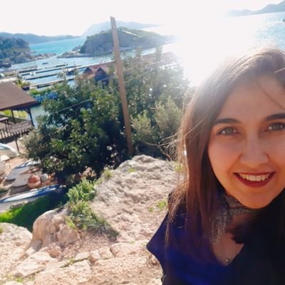 ysmynr09's profile picture. chemistry teacher