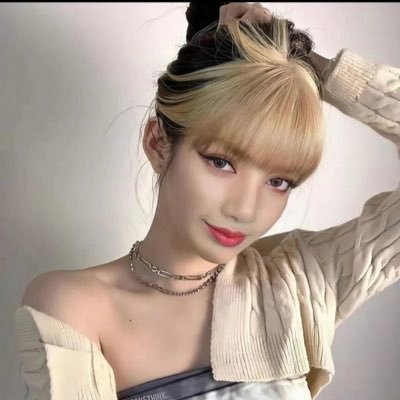 zsE1gDYCkUQd6PX's profile picture. 