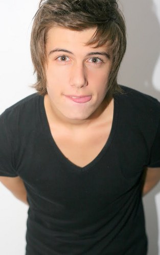 pois sem voce nada importa @pedrinhogarnet ♥ OFICIAL PRIMEIRO PEDROMEUTUDO !