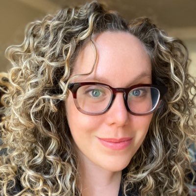 Curly Haired Woman & VP of Narrative Content and Production at @lemonadamedia