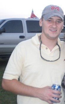 tomgrum's profile picture. 