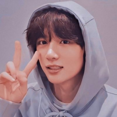 gyuskth's profile picture. ･:*₊‧✩ she/her