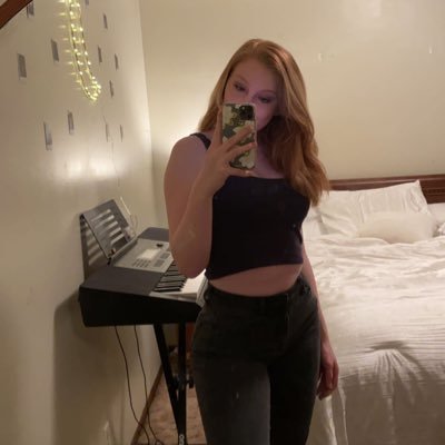 Breanna_73's profile picture. 