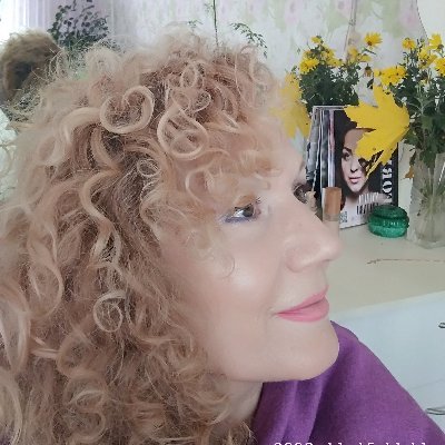 Naturopath -Cosmetolog-Pensionara.Vlogger#facialmassage #facialmasks #anti aging #fitness #healthyfood #makeup #antiaging #faceyoga