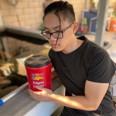 KINKKlTTY's profile picture. 90% of my tweets are replies to my gf