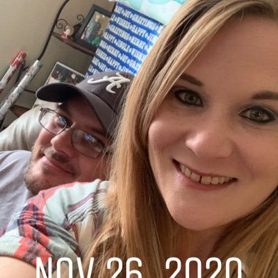 christinlynnz's profile picture. So happy to have found the love of my life!