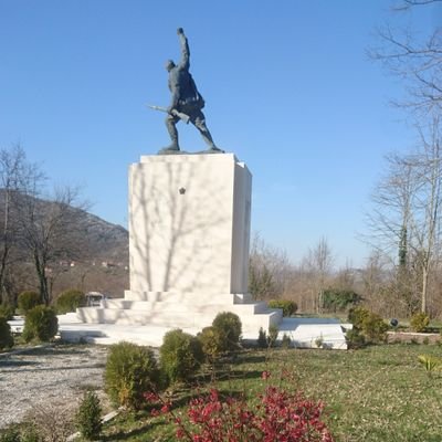 borop65's profile picture. antifašista
ljepota življenja je u osmijehu prirode,
radost življenja je u osmijehu đece
