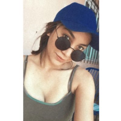 adrii_vaz's profile picture. no sé, es un fucking misterio.