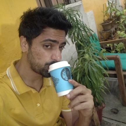 akmohnot's profile picture. mostly tweeting in my head