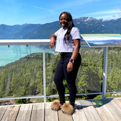 teewithleticia's profile picture. 