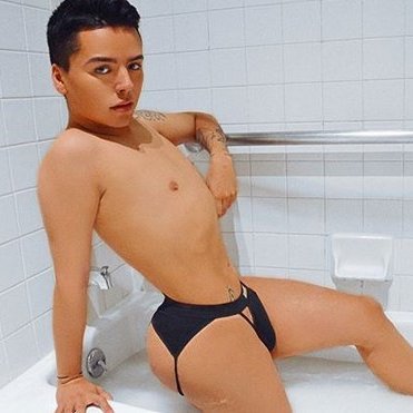 I am nympho boy. ðð Looking for sex partner. Talk me at:
https://t.co/Bg1tOvmwL4