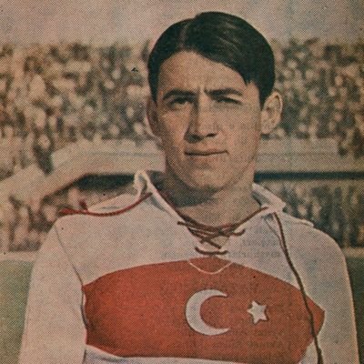 sporcu, futbolu ve hayvanları çok seven, spor tarihimiz, futbol tarihi,retro futbol, koleksiyoncu, rock, history, animals and nature. #AgainstModernFootball