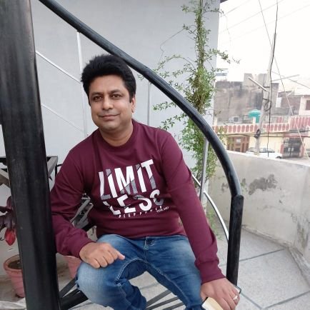 rittesh4u's profile picture. Indian by ❤️