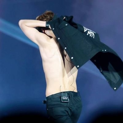 Kris96578508's profile picture. I'm from exo plant ; in hoop world 💜🌊🐥💚🌌