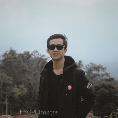 nackbali's profile picture. I have a pair of eyes,but can't always see u..
i have a pair hands,but can't always protect u..
but i have a heart that always prays for u.. ^_^