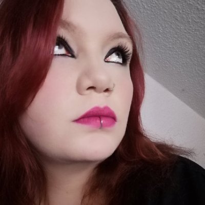 Sharola_Sas's profile picture. 