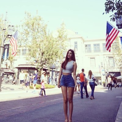 angelinaleelina's profile picture. I'm a woman 🤍🍑🤍