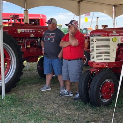 Vincennes University Alumni.Still plays with old tractors. Married, Dad of two. Drives Bow ties. FFA alumni, works in agriculture