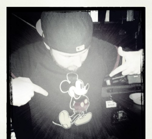 the_ryanbrady's profile picture. tuck in your feelings..