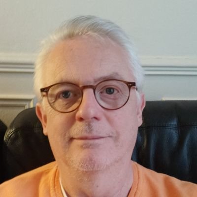 Hartydeparis's profile picture. Citoyen du monde, vivant actuellement en France. Pas anonyme car j'assume.