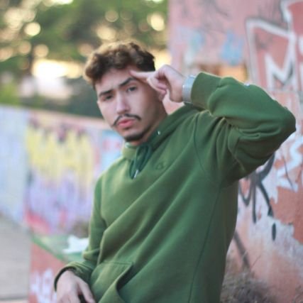 Chrissto_00's profile picture. 17/07/98.     ¡Real Madrid!    La flor nacerá entre los hierbajos    Hard gz