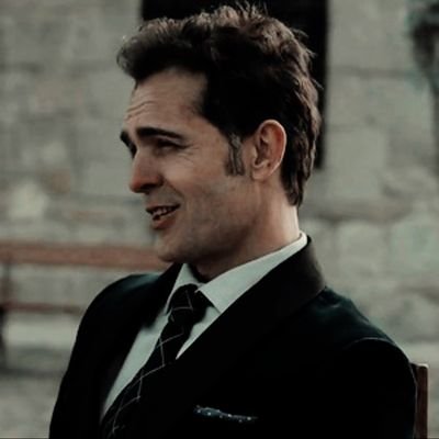 ⠀⠀ 𓂅 A veces, la distancia es la única forma de encontrar la paz.