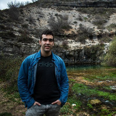 Mazuelo de Muñó.
Inventor del cóctel Pitufostión.
Expropietario de la Desmontables, la cual tuvo un período de actividad del 12-9-2014 al 4-9-2015.