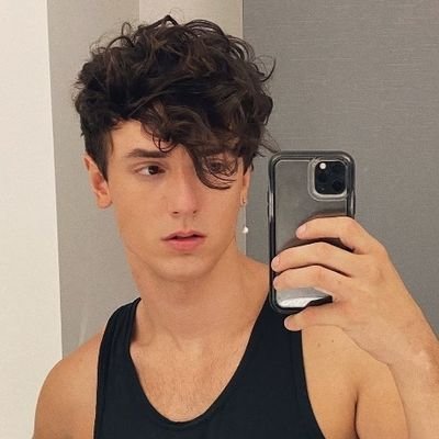 itsangelinahall's profile picture. ❀ She/her ❀