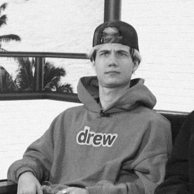 idkwhorockstar_'s profile picture. non so che scrivere