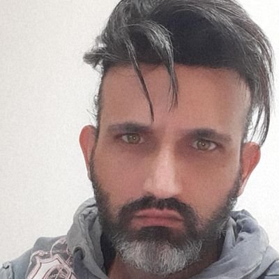 makaveli7rkn's profile picture. graphic design / ϜϓſϞ . 卍 .