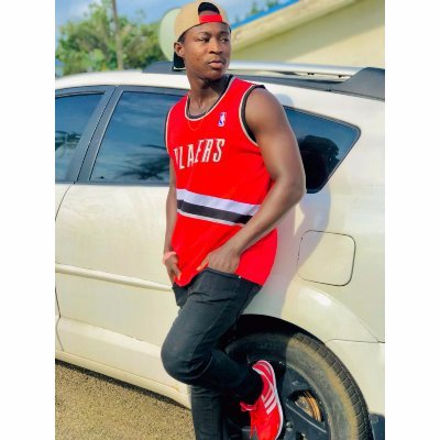 KobbyTaurus's profile picture. Am back on Twitter.