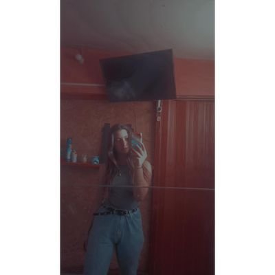 Las cosas más mágicas siempre ocurren fuera de tu zona de confort🍀

ig: @britany_barreto