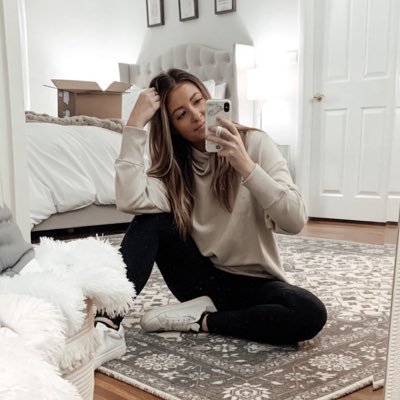 Hollllyberry's profile picture. Xoxo