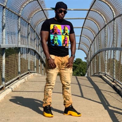 Arkansas Sneaker blogger here to talk about sneaker releases & display what I have in stock if you like what you see DM me Cash app- $CashMeOutside60
