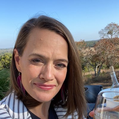 MelanieARuss's profile picture. Jesus lover ✝️ Wife 💏 Boy Mom 👨‍👦 Teacher 👩‍🏫 Fit life 😅 Saucy 🙋‍♀️ and all around grateful to God for this wonderful life 🙌🏻💗🥰