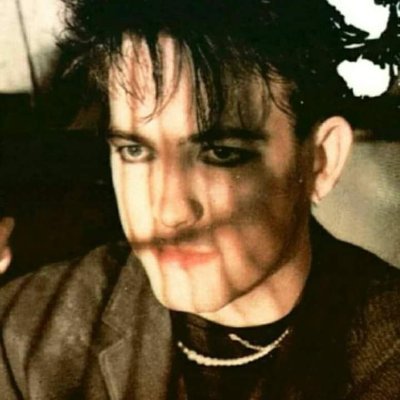 🎵amare a the cure pese a quien le pese, mientras viva con el tiempo no cambiará nada ..🖤✴️💕.
#thecure #postpunk #Neweawe
#Mexico