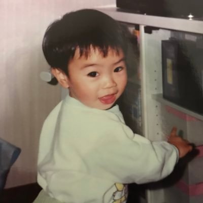志尊淳君を応援してます。 志尊君の人に対する誠実さ一生懸命な生き方が大好きです。志尊君の演技が大好きです。志尊君を好きな方たちと志尊君愛を共有したいです。