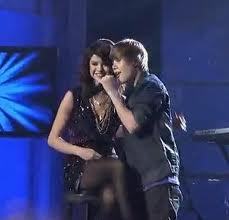 I am an actress and a great singer.My idol is Justin Bieber,Meet Demi Lovato and Britney Spears :)Follow me i follow u back :)