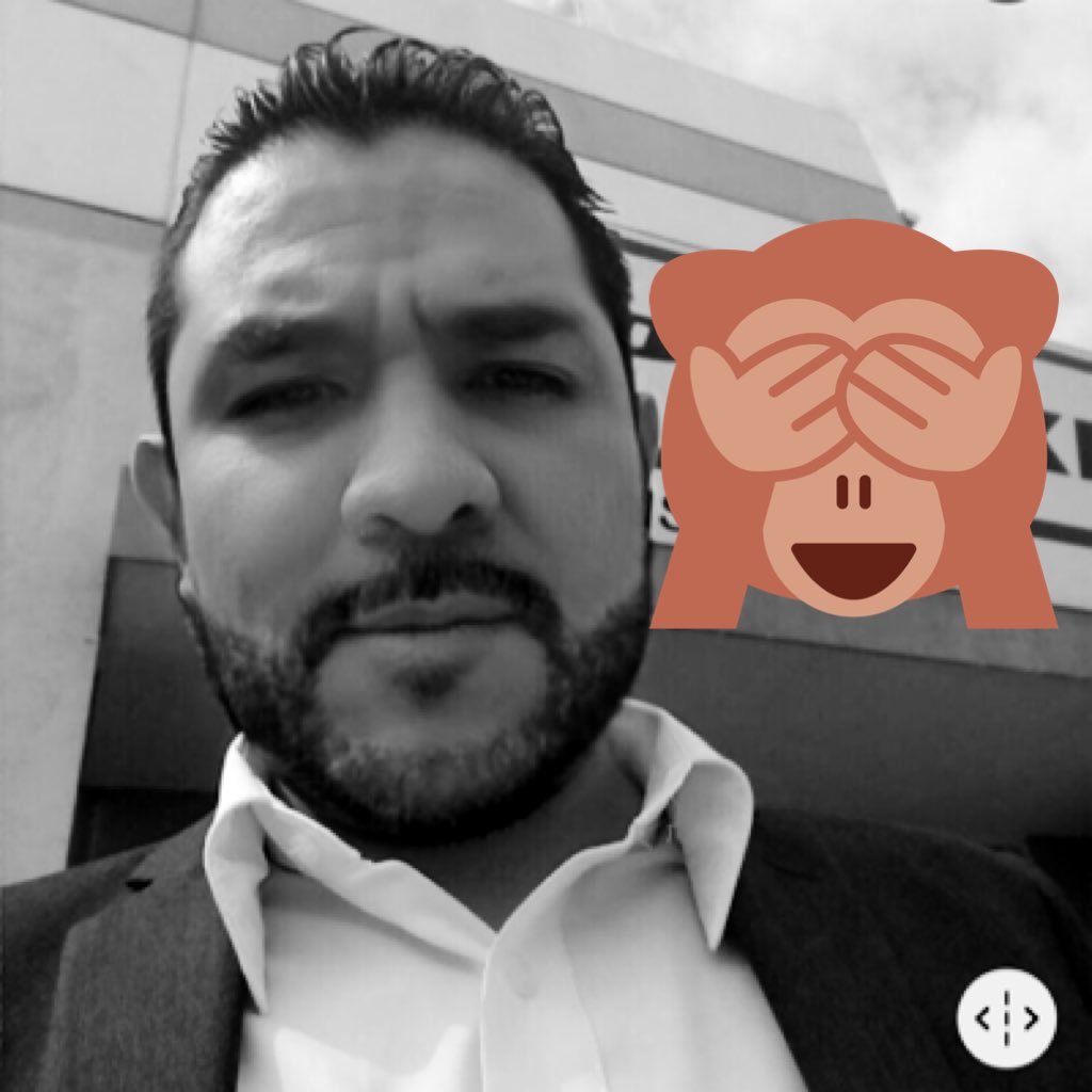 EZepedaADMON's profile picture. Romántico, con tendencias a bipolaridad, curioso, desesperado, creo en la libertad de cada persona para hacer con su vida lo que la chingada gana le dé.
