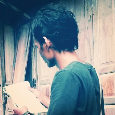 Akun twitter pribadi.Cinta NKRI 🇲🇨.
Pemerhati bintang2🌠⭐🌟💫 di langit.Penikmat kopi & senja.Cinta damai & kedamaian.WA/Telp 085712828707 Jogja istimewa.
