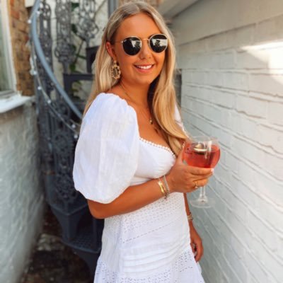 emilyawilkes's profile picture. 