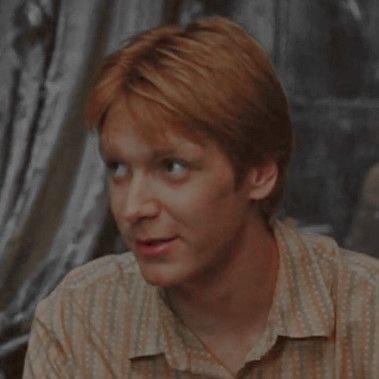 nevillesbrave's profile picture. she/her