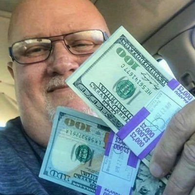 Am a legit sugar daddy looking for a real and honest sugar baby ❤️❤️dm (602) 857-3941 for your weekly allowance ❤️