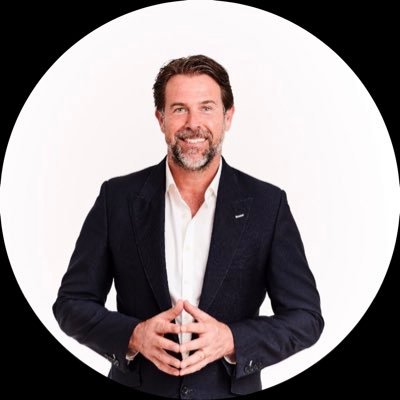Creator of Meetology®. Global keynote speaker on how humans connect, interact & communicate and the behavioural science behind how to do it really, really well.
