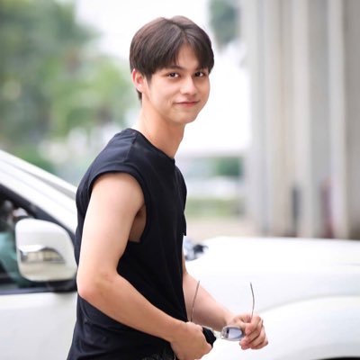 bright53385789's profile picture. 