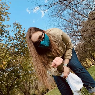 Leftist college dropout full of chaotic bisexual energy