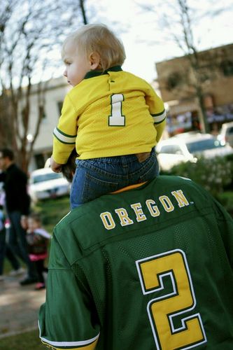 tactonrae's profile picture. Football fan, niners faithful, Oregon Ducks fan, computer science student.