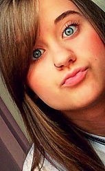 Sou aquela menininha complicada e perfeitinha aquela que você sempre desejou e sempre quis!