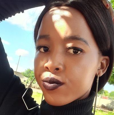 MahlatseMatsim2's profile picture. always happy all the times,  beautiful gal , care about people 🖤❤