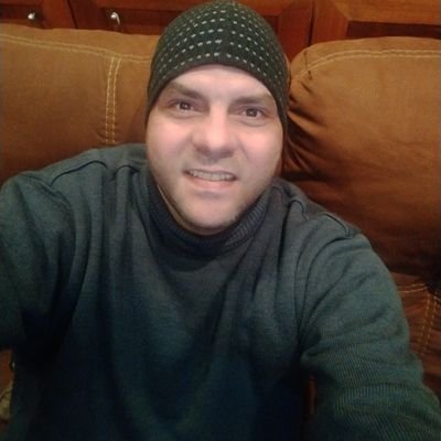  بداخلي مُدن هُدمت ،و حُروباً تُقام
الزمالك أولاً 🇵🇪🇵🇪 ثم برشلونة والميلان
ضد العسكر ومش أخواني.. الوطن فوق الجميع 🇪